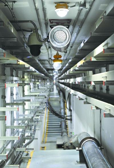 地下管道煤氣和溫度測量設(shè)備中傳感器應(yīng)用的解決方案 武漢中央商務(wù)地下管道的綜合倉